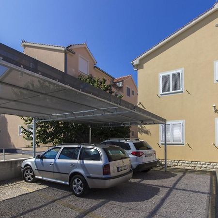 Apartments Dalibor Vodice Exterior photo
