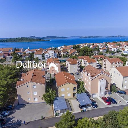 Apartments Dalibor Vodice Exterior photo
