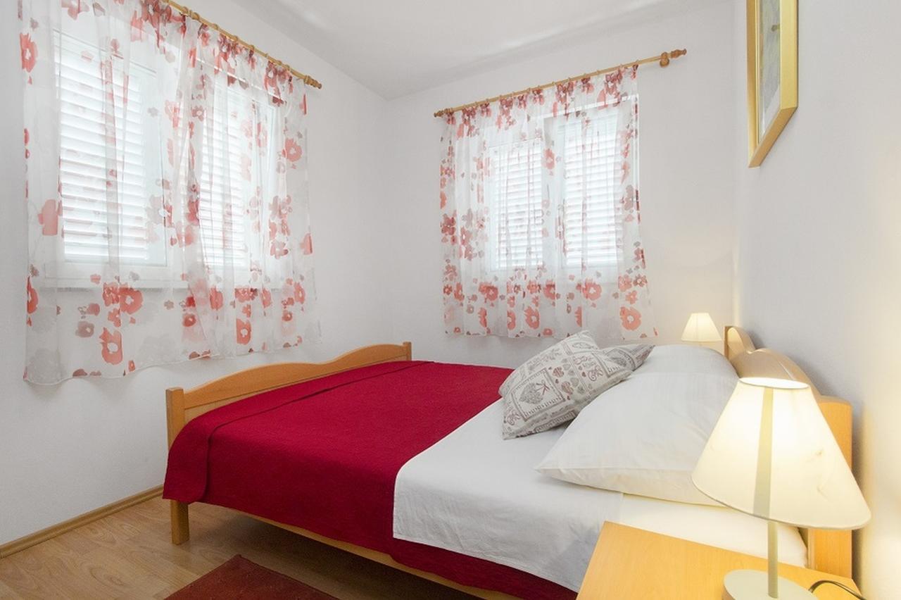 Apartments Dalibor Vodice Exterior photo