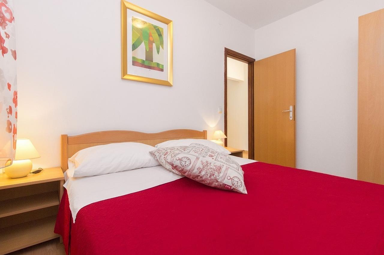Apartments Dalibor Vodice Exterior photo