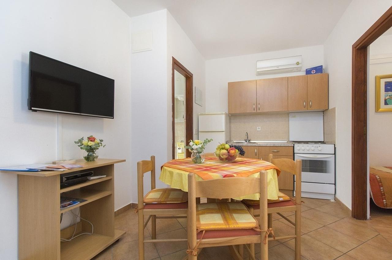 Apartments Dalibor Vodice Exterior photo